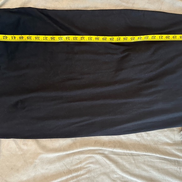 Timeless Black Dres - Picture 3 of 5